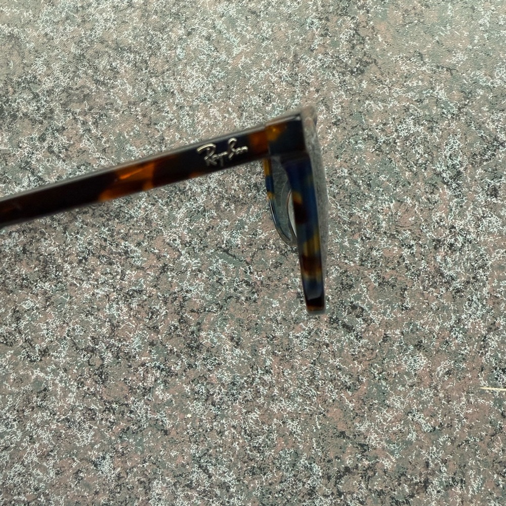 Ray-Ban Blue and Brown Sunglasses rb2197 - Picture 4 of 5